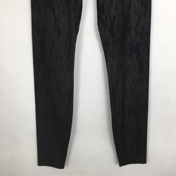 Yummie Women’s Black Snakeskin Leggings High Waist Full Length Pants Size M - Picture 4 of 10